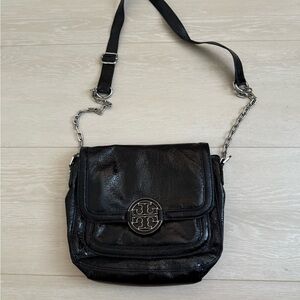 Tory Burch Black Leather Crossbody Bag with Chain Strap
